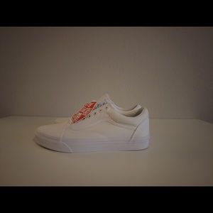 Size 10.5 - VANS Old Skool True White - VN000D3HW00